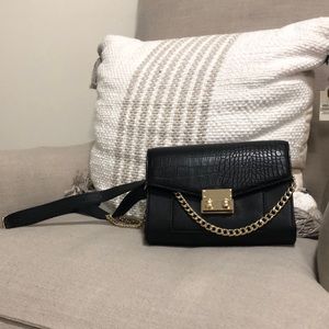 WAIST PURSE WITH CHAIN